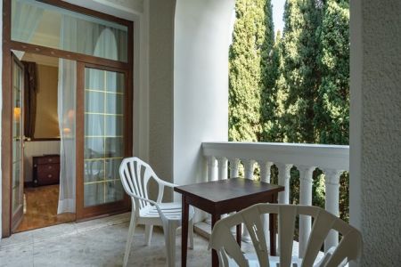 Deluxe 1 2-местный (север, угловой)