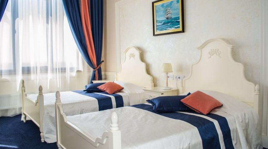 Suite Executive 4-местный 3-комнатный (корпус 2)